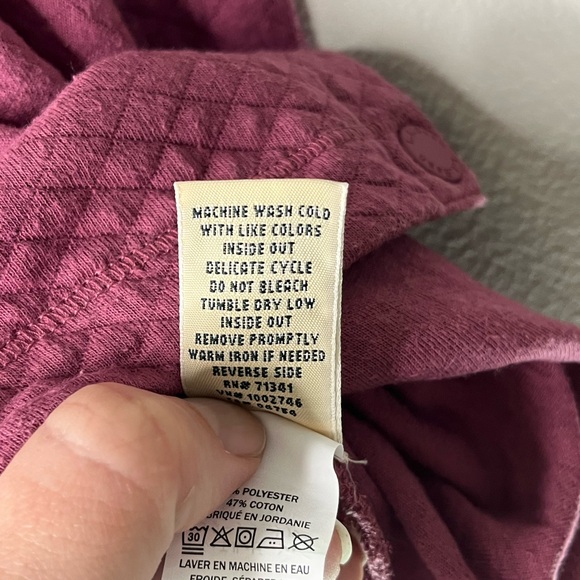 L.L Bean Women’s SoftLight Quilted Top Funnelneck Pullover Muted Plum Size Large - Picture 7 of 8